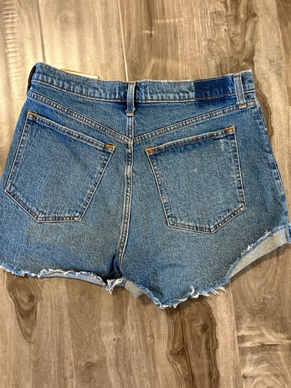 Abercrombie the mom short high rise NWT - Picture 4 of 4